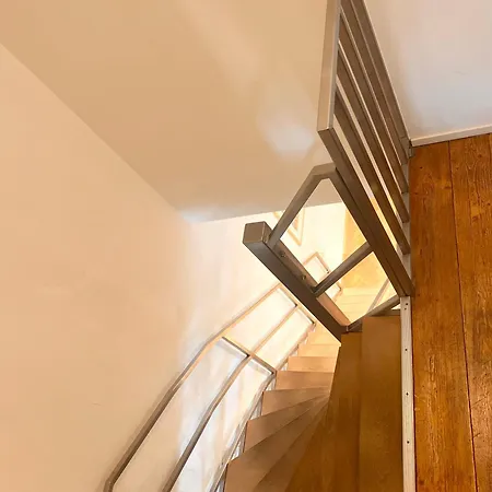 Pearl Of - R.q.c. * لاهاي