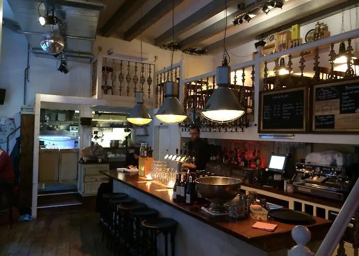 Pearl Of - R.q.c. لاهاي