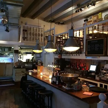 Pearl Of - R.q.c. Χάγη