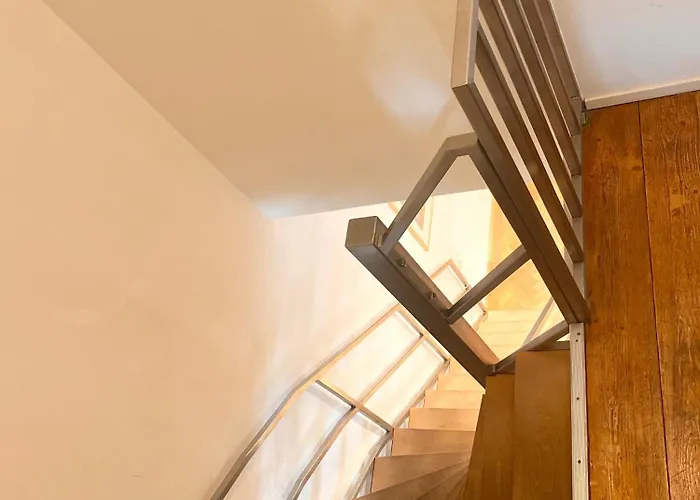 Pearl Of - R.q.c. * La Haya