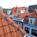 Pearl Of - R.q.c. * Den Haag